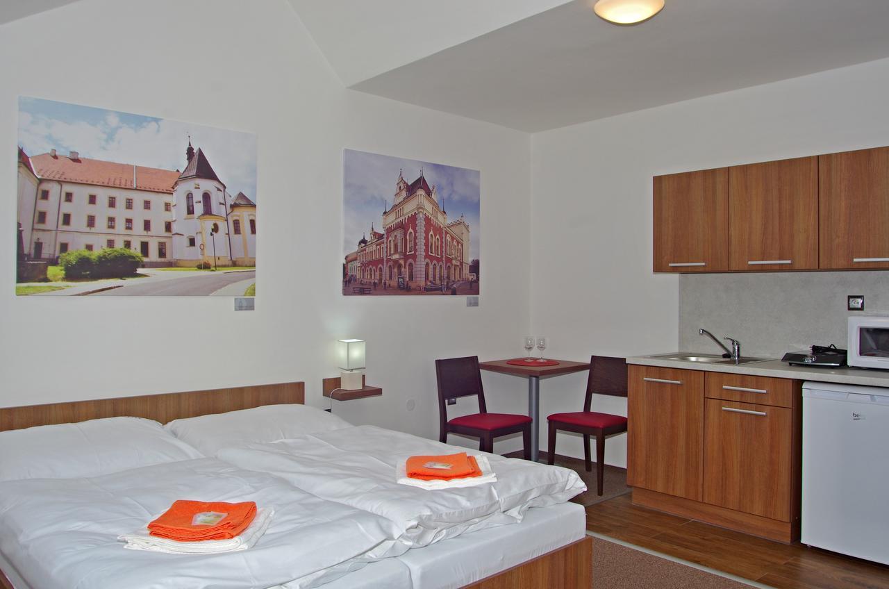 Hotel Pod Radnici Šumperk Buitenkant foto