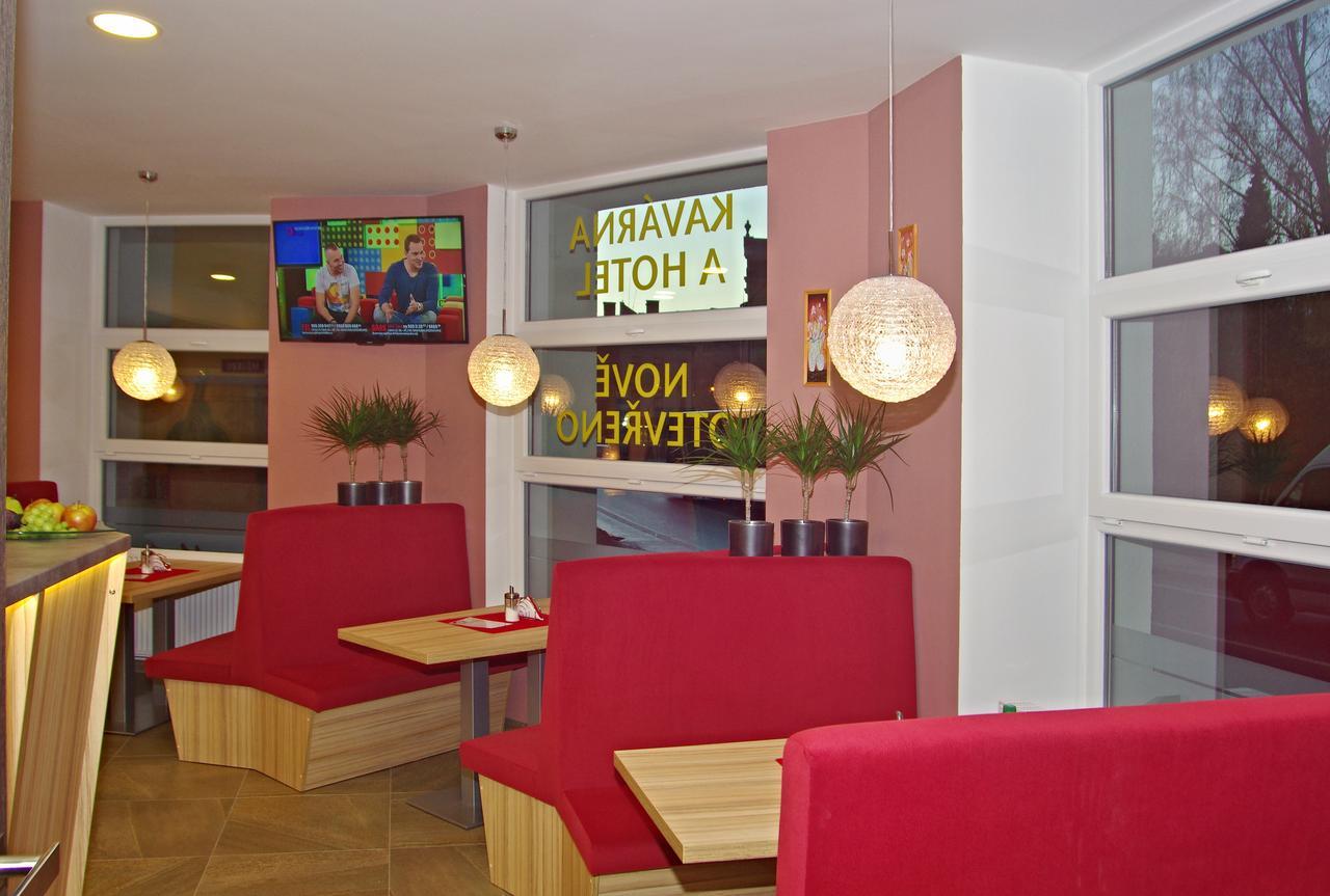 Hotel Pod Radnici Šumperk Buitenkant foto