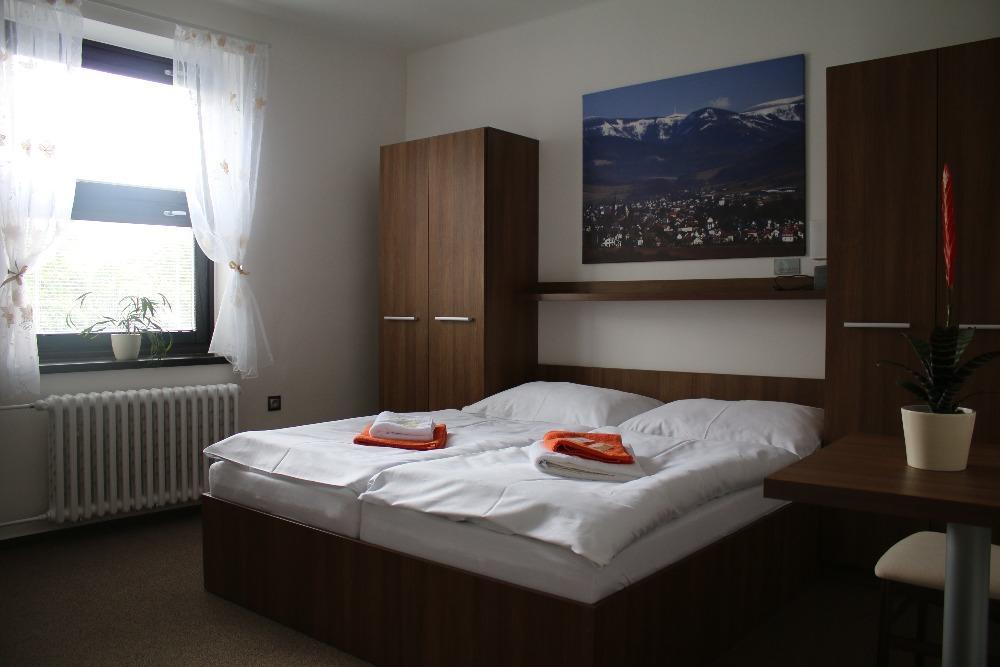 Hotel Pod Radnici Šumperk Buitenkant foto