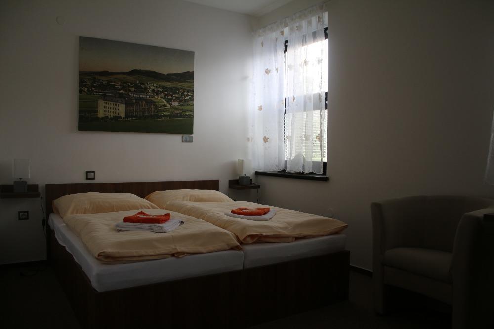 Hotel Pod Radnici Šumperk Buitenkant foto