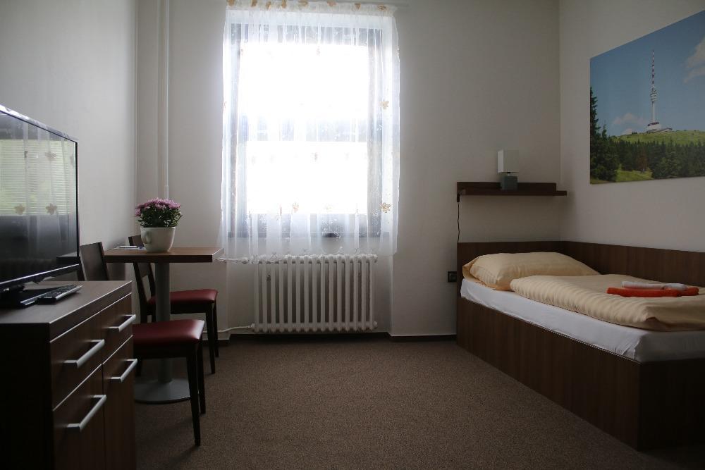 Hotel Pod Radnici Šumperk Buitenkant foto